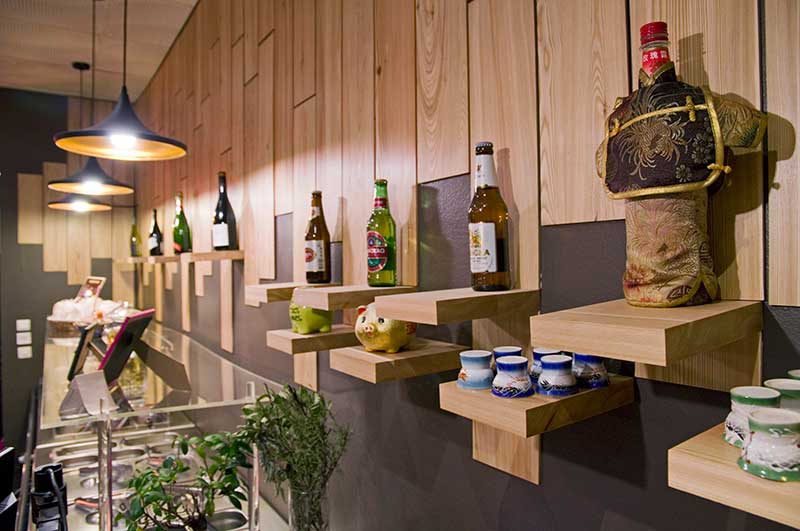 Vue console bouteille restaurant design asiatique Vietnamien