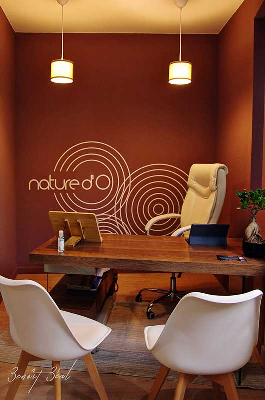 Bureau amenagé visuel graphique logo stylé