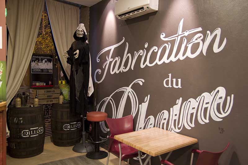 Peinture main de la fabrication Rhum saint etienne